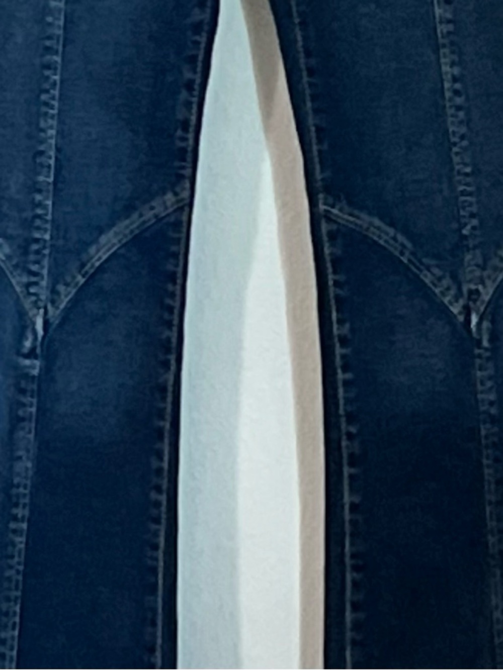 Forever 21 Dark Blue Flared Seam-Panel‎ Jeans, Size 28 - Picture 5 of 8